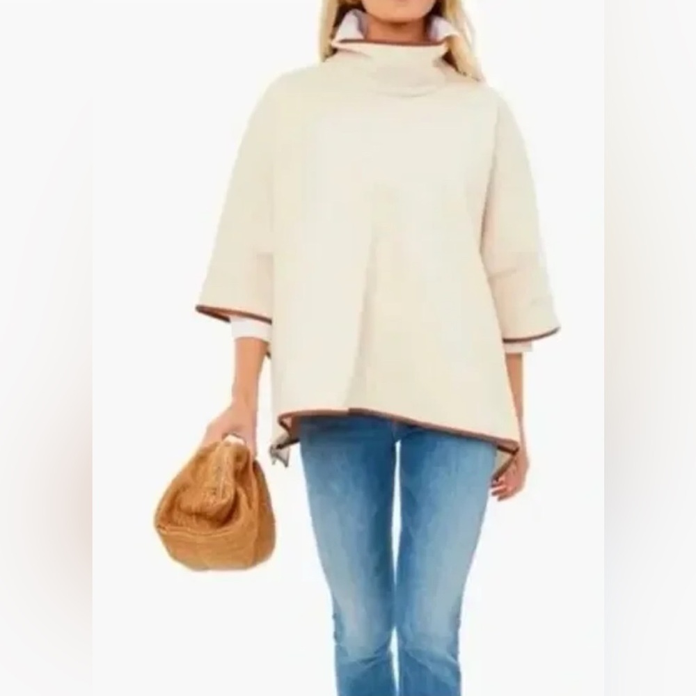 Tuckernuck NWT Elegant Cream Women's Sweater Poncho Brown Leather Trim Pockets